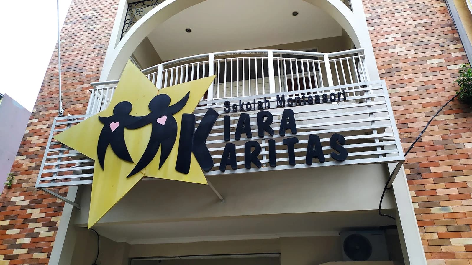 Kiara Karitas Montessori School - Tangerang