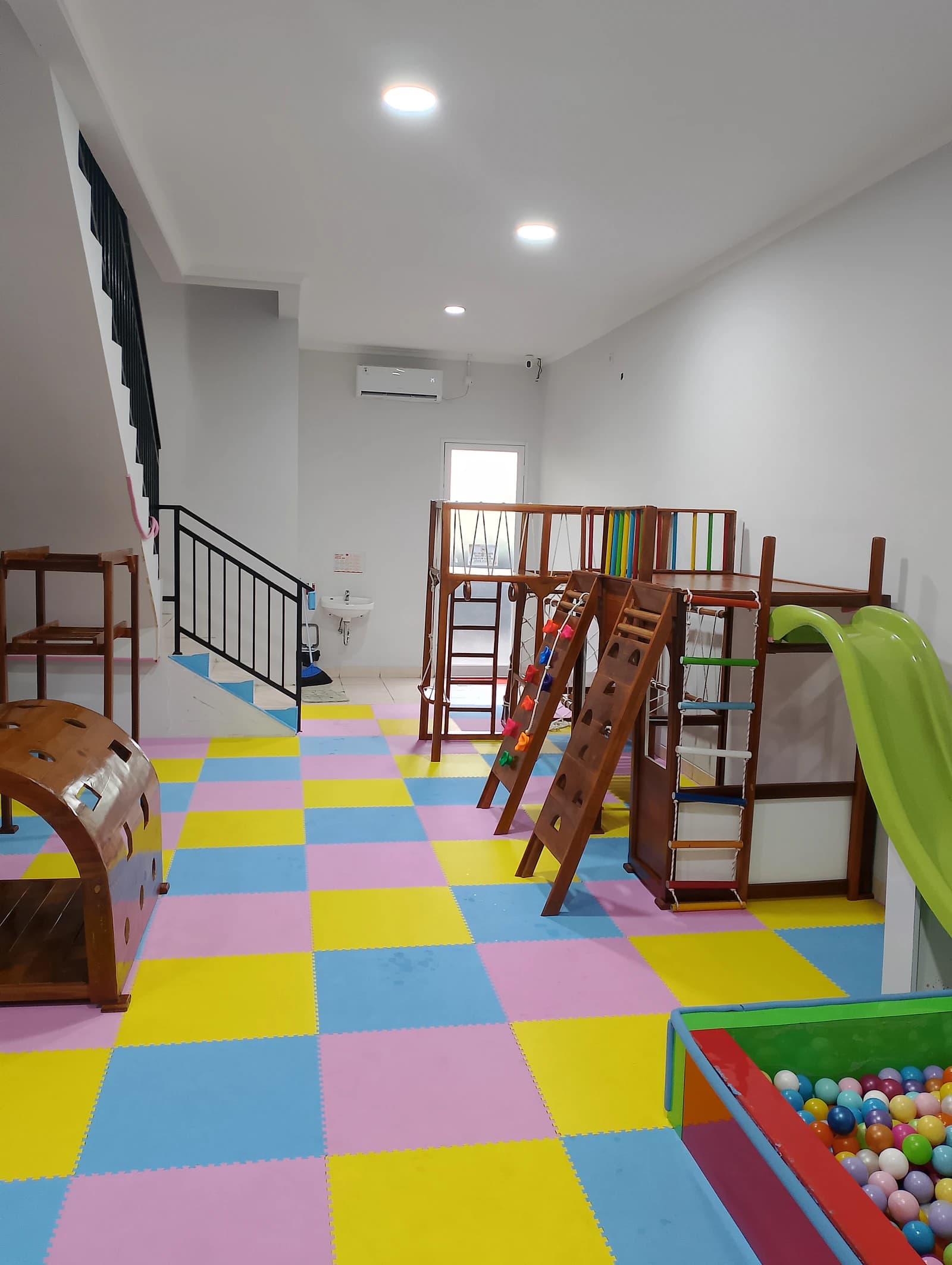 Kids Crown Daycare